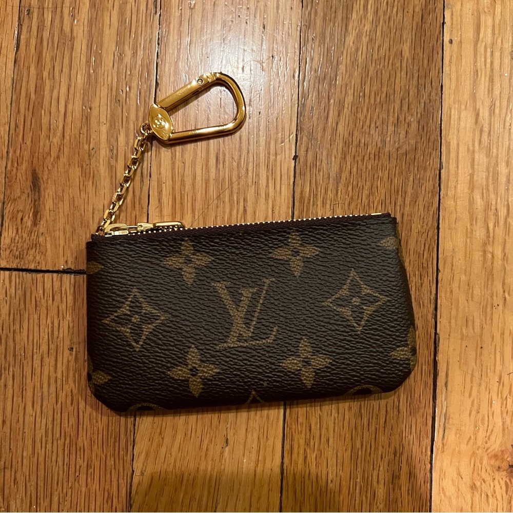 LOUIS VUITTON MONOGRAM KEY POUCH COIN WALLET CLEF